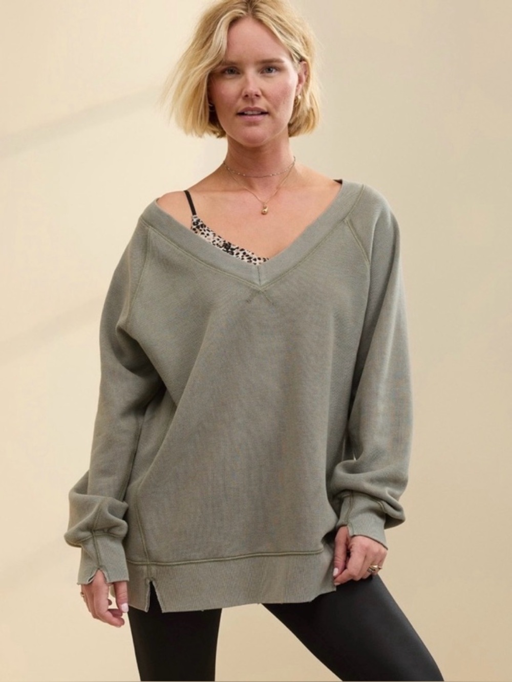 Aerie Green Downtime V-neck Sweatshirt Size M